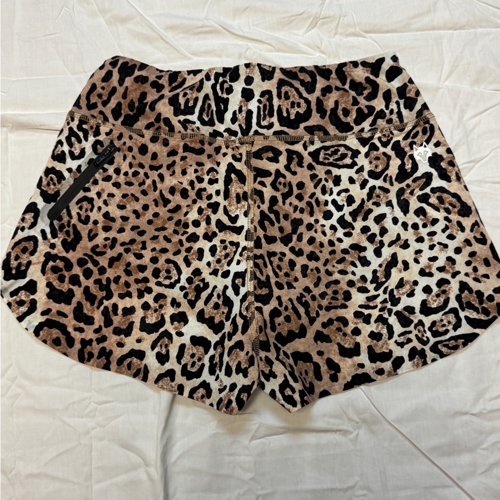 Greyson Women's Leopard Print Shorts Size XS